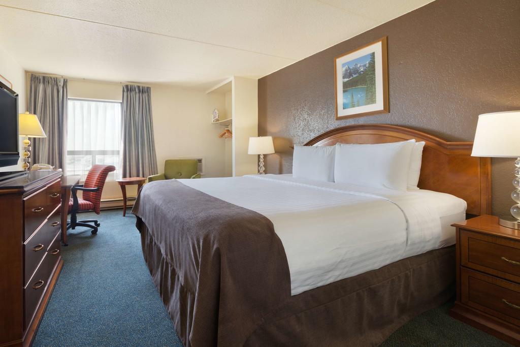 Travelodge Calgary Macleod Trail 외부 사진