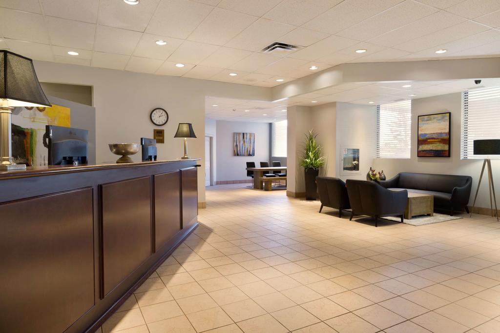 Travelodge Calgary Macleod Trail 외부 사진